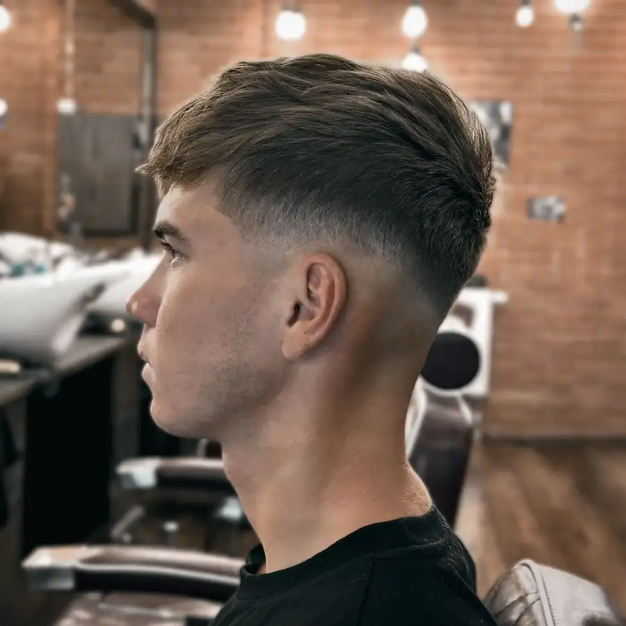 Klasyczna fryzura męska w Gentlemen Barber Shop Radom